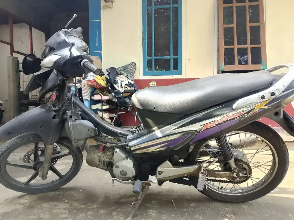 Honda karisma tahun 2005