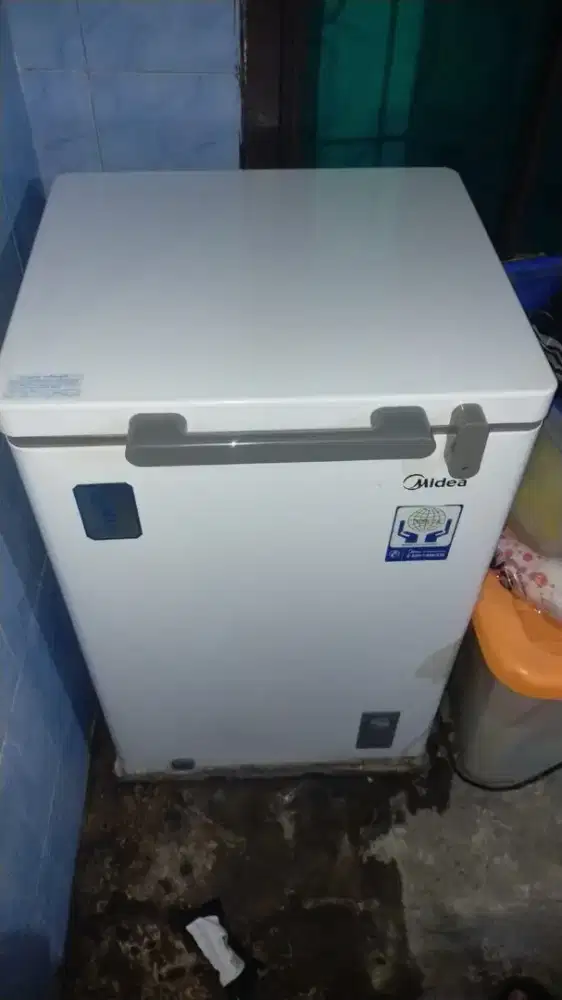 Box frezzer MIDEA