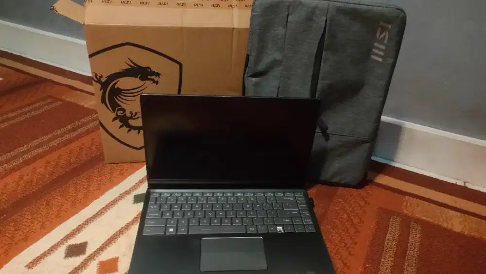 Laptop MSI i3 Gen 11