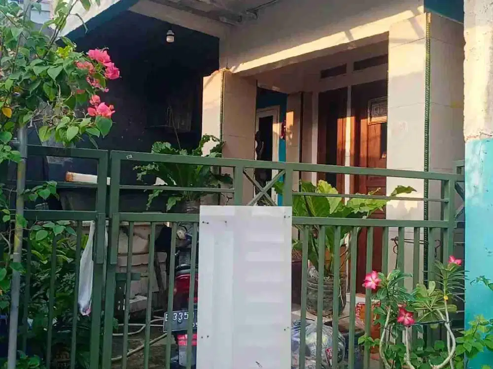 Rumah lenteng agung jagakarsa sebrang Univ.Pancasila 600jt nego akses mbl