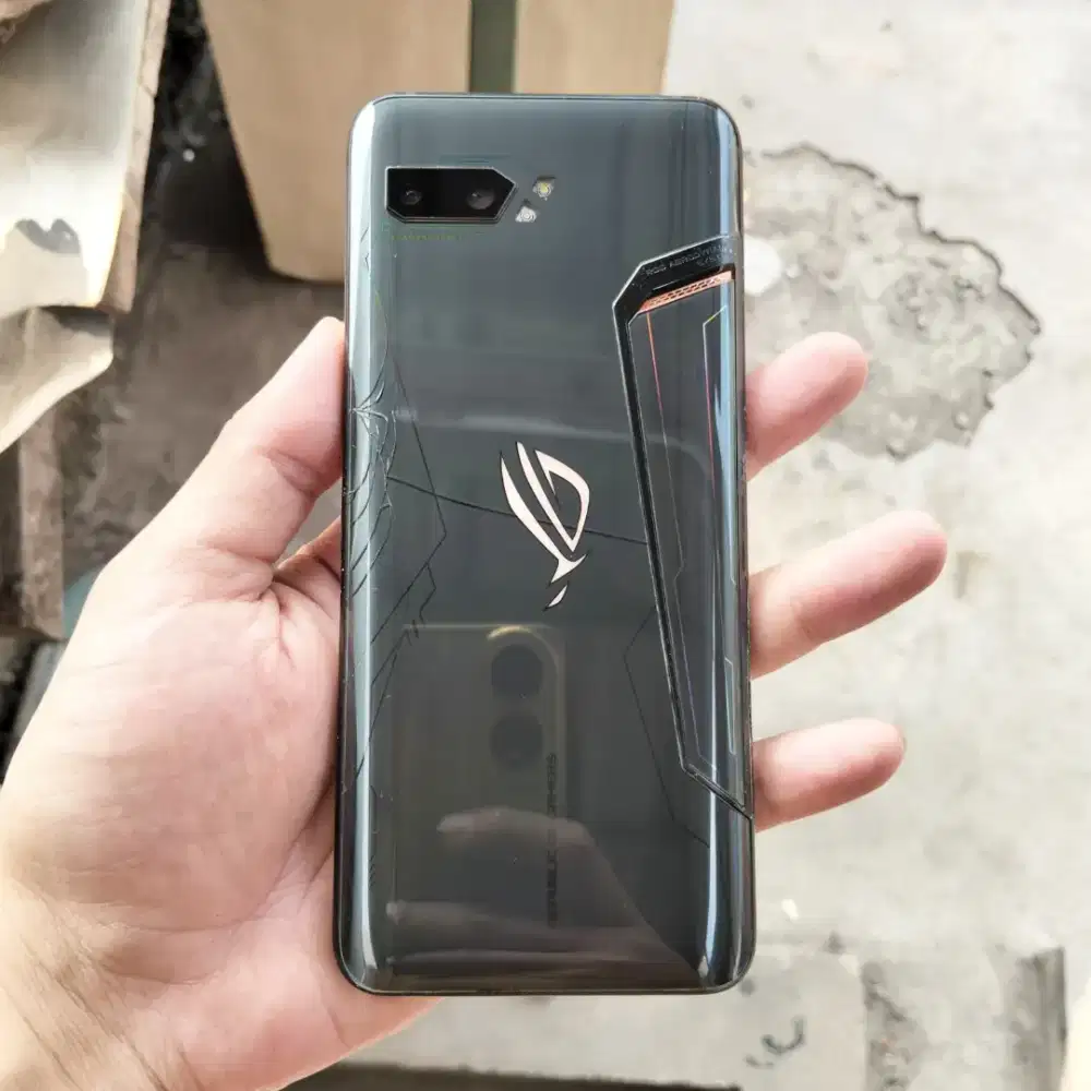 ASUS ROG ll 8/128 HP + DUS