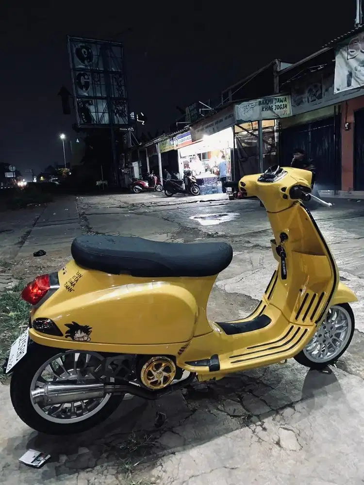 Vespa S LX 125 tahun 2015