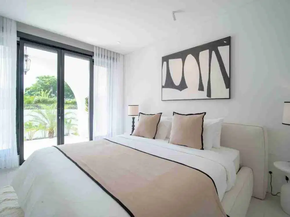 Villa Mewah Mediterania 4 Kamar Dekat Berawa Beach - Thumbnail 9