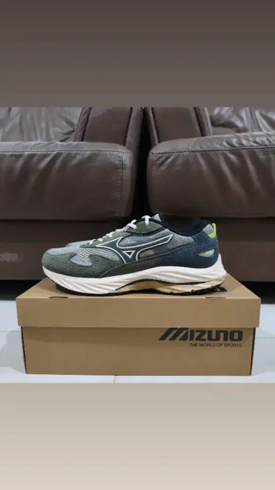 Mizuno Wave Rider Beta