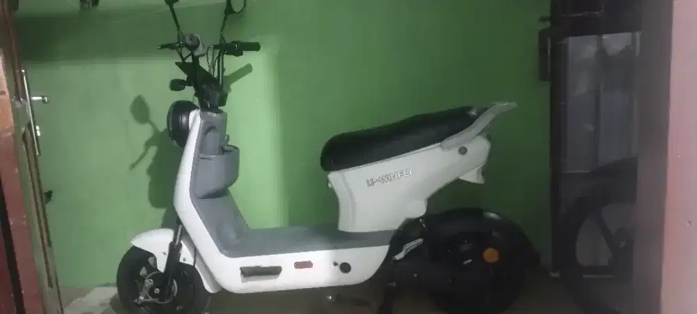 sepeda listrik u-winfly D8-12