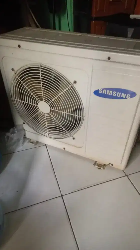 Terima ac bekas dengan segala kondisi