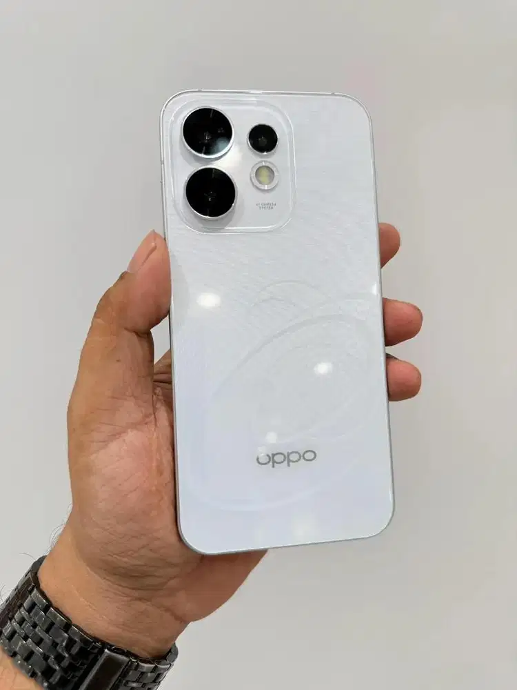 PRE ORDER RESMI DIBUKA RENO 16 SERIES CUKUP DP200 BENEFIT HINGGA 5,1jt