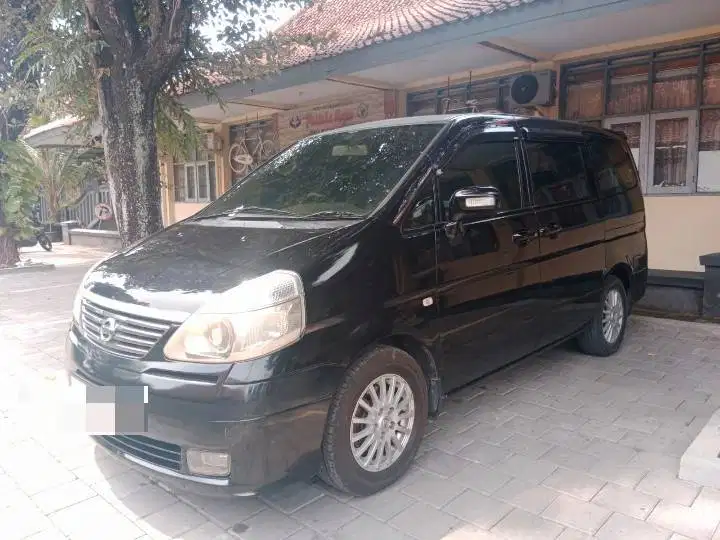 Nissan Serena 2010 Bensin