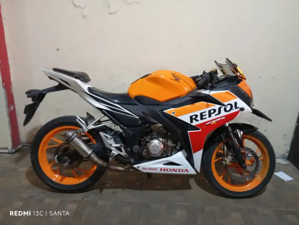 CBR 150R tahun 2016. Ss lengkap