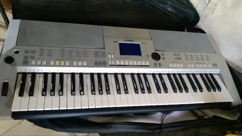 Keyboard Yamaha PSR S500