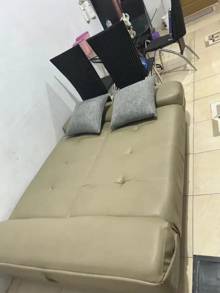 Sofabed bahan kalep