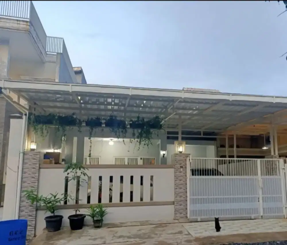 Rumah di taman palma citra raya dijual celat