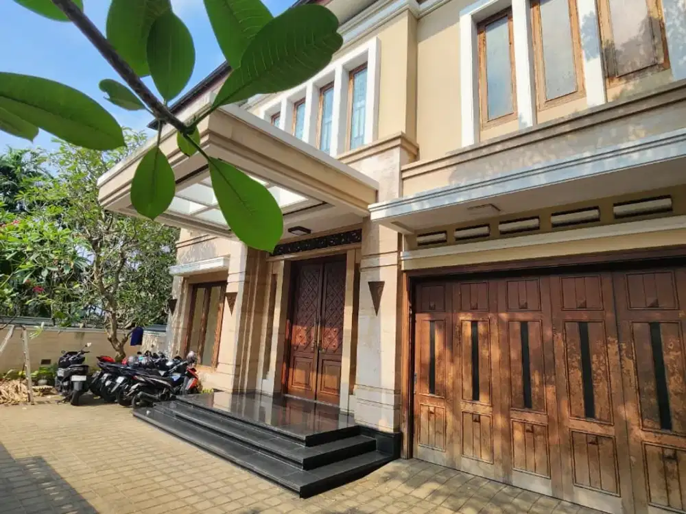 Rumah Mewah Luas Strategis Pondok Indah Jakarta Selatan