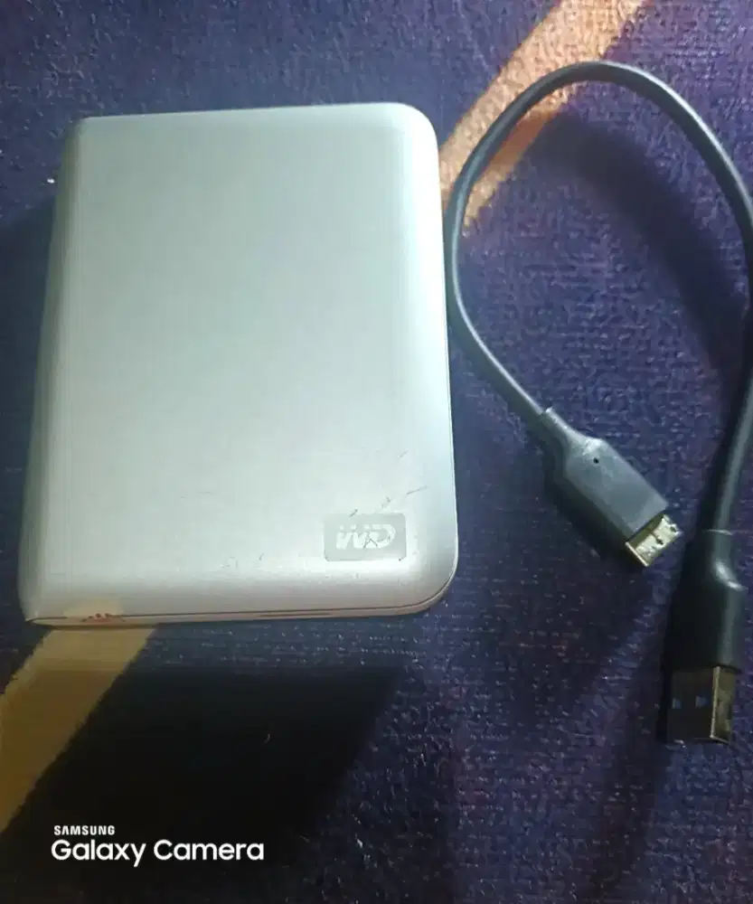 Hardisk eksternal 500GB( USB 3,0).