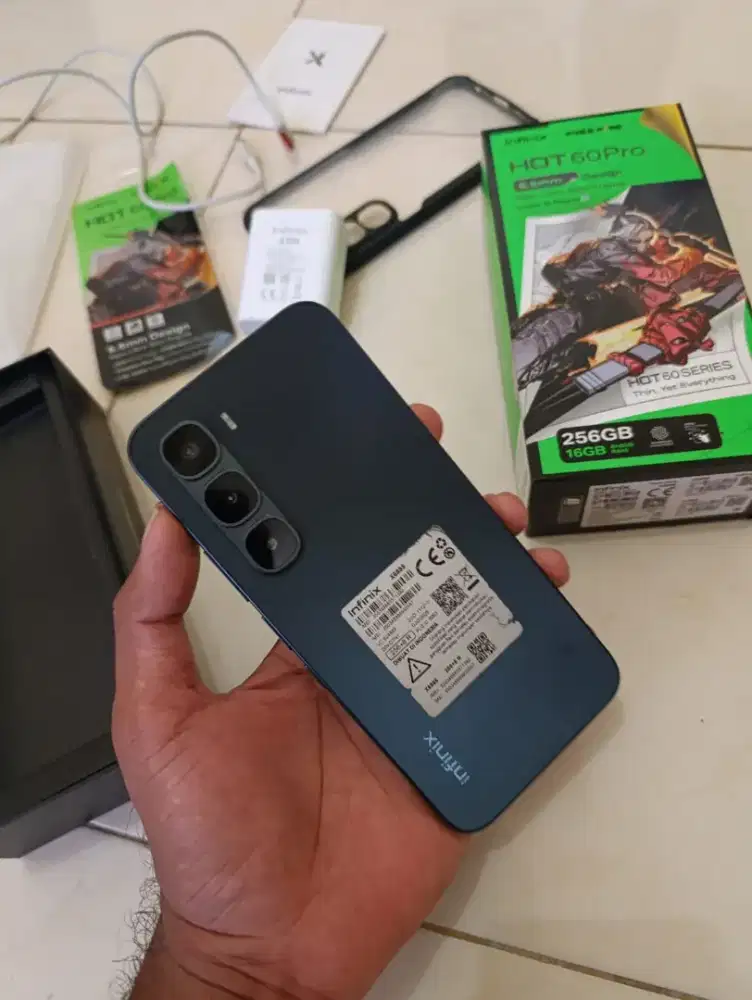 Infinix Hot 60 Pro 8+8/256 Fullset Orii..TT ajukan