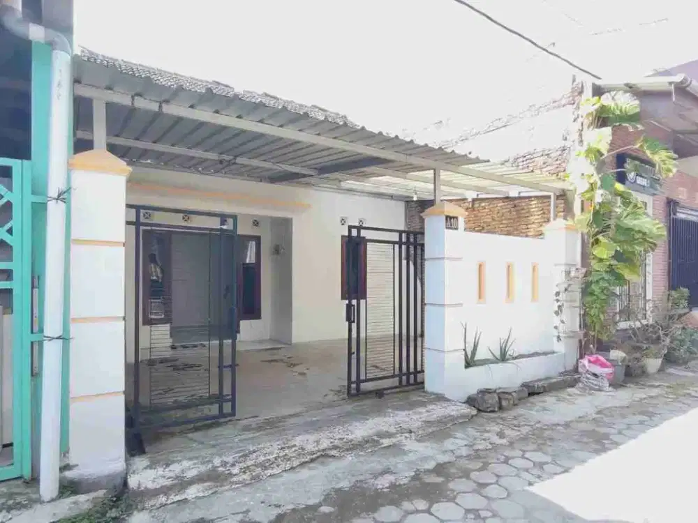Rumah bagus murah siap huni dekat Al Abidin dan Exit Tol Solo