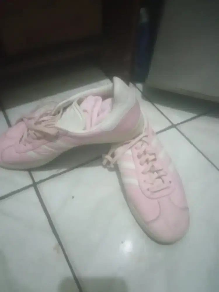 Sepatu Adidas gazelle