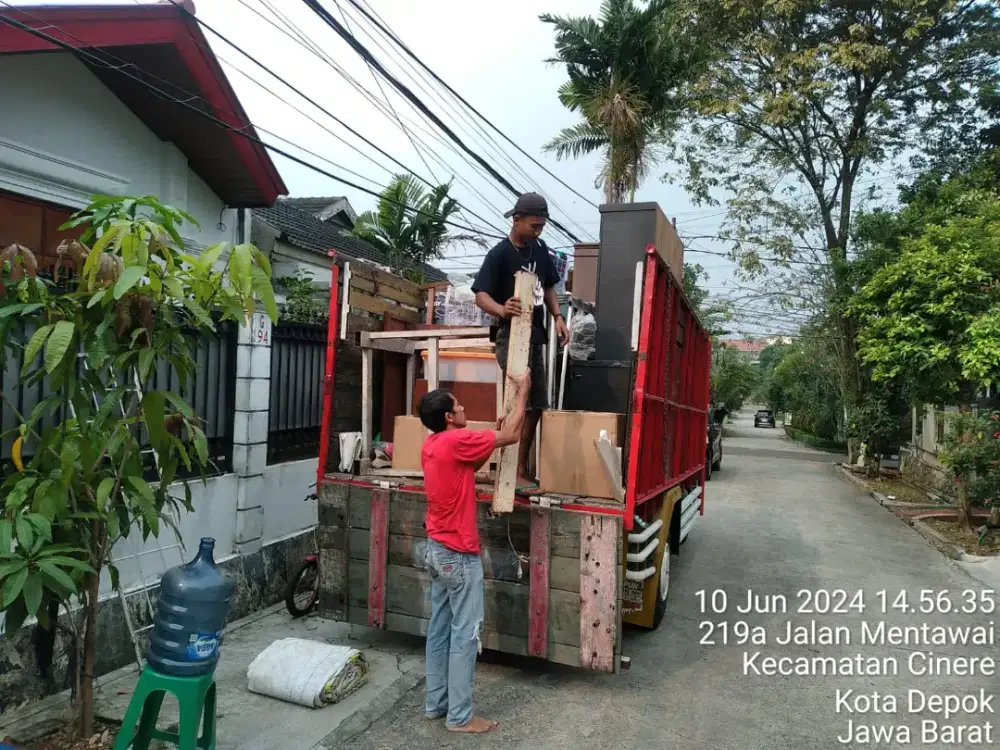 Sewa truk pindahan rumah kantor apartement kos2an gudang dll