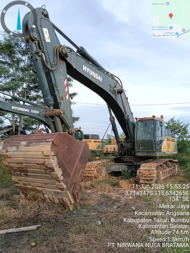 Excavator hyundai