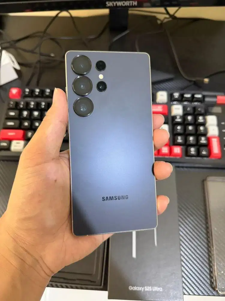 samsung S25 ultra 12/512GB
