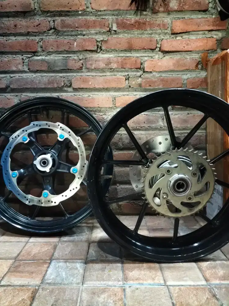 Velg motor PNP Kawasaki ninja