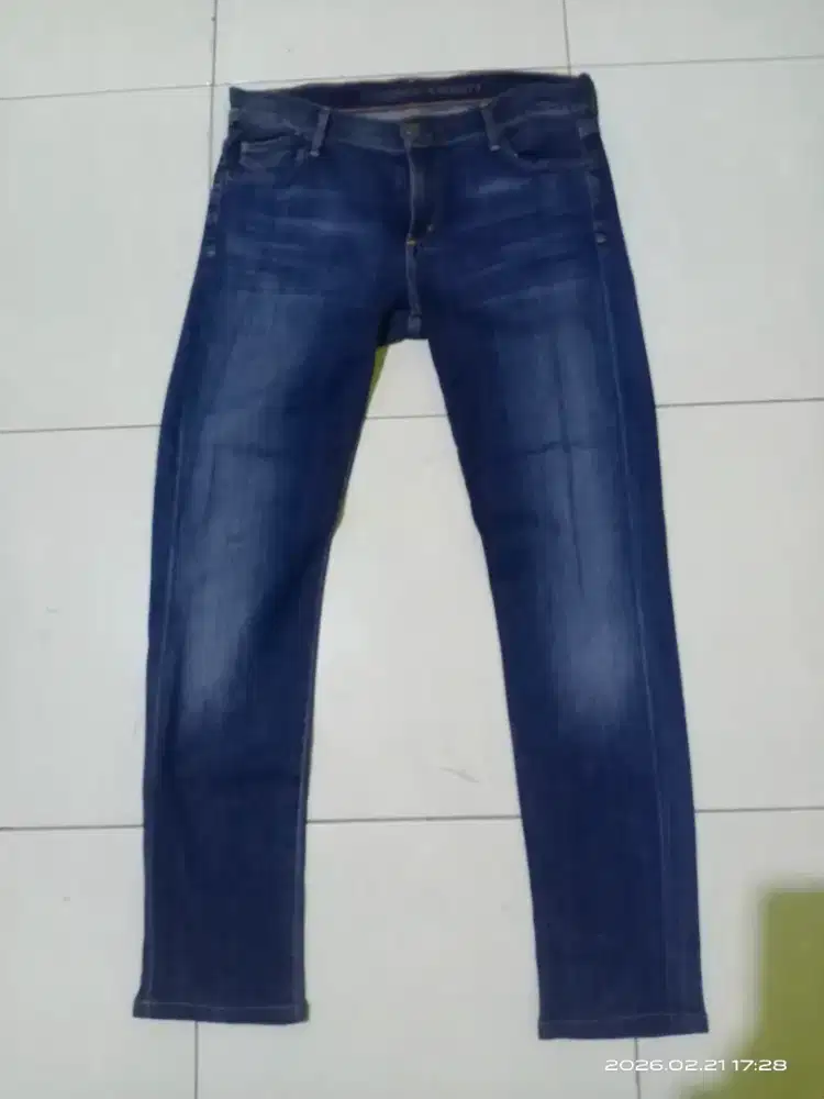 Celana jeans Citizens Of Humanity COH Medium Wash Straight Fit USA