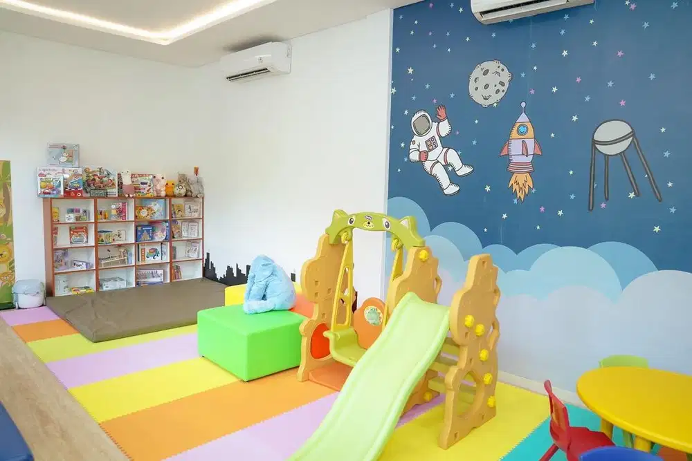 Caregiver di daycare