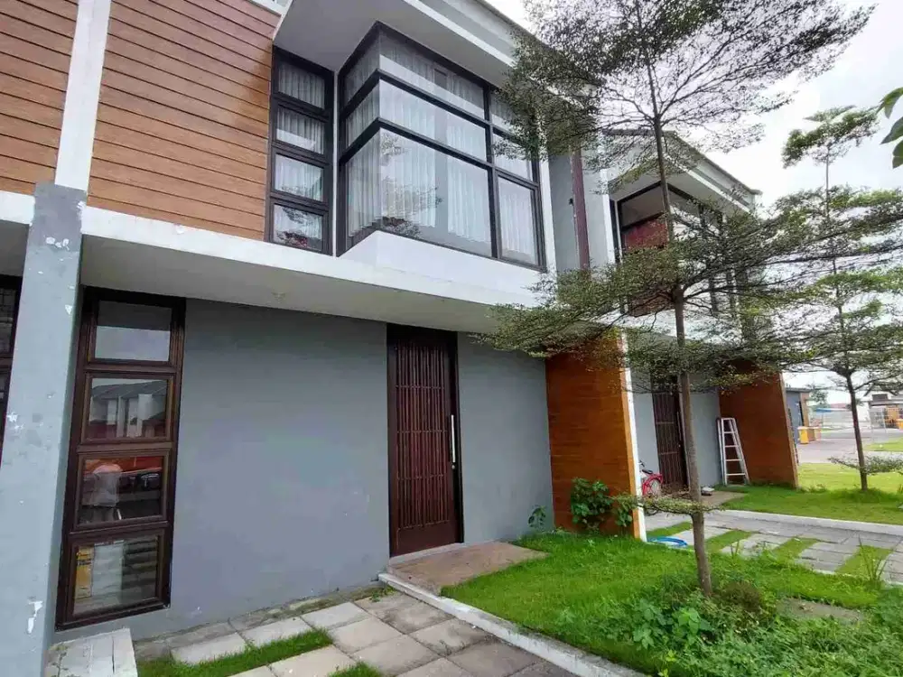 Dijual rumah cantik ala Jepang 2 lantai siap huni siap menanti pemilik baru