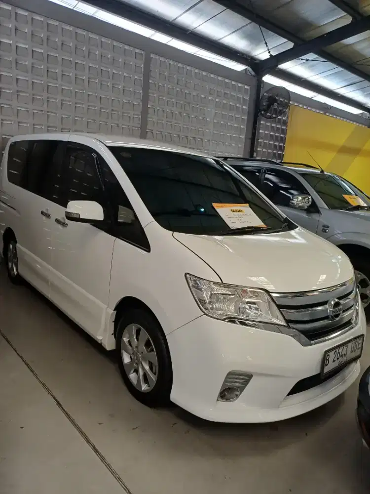 DI Jual Nissan Serena Panoramic istimewa