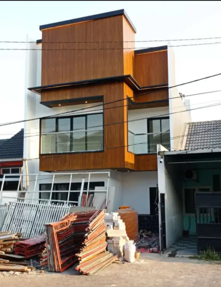 Tukang bangunan ( harian / borongan ) cat, kramik, plafon, dll