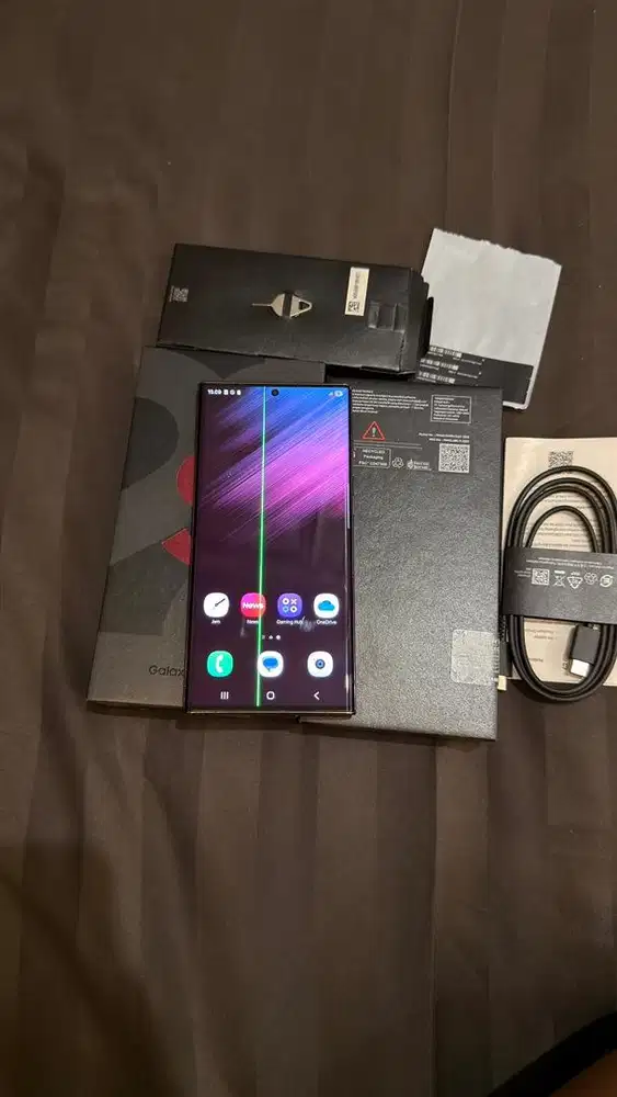 Samsung S22 Ultra Burgundy 5G 12/256GB SEIN Lengkap