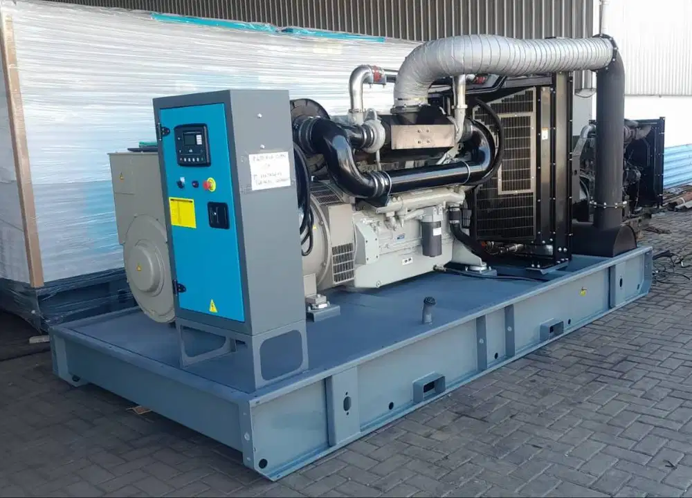 Genset Perkins - Winston 650 KVA Open