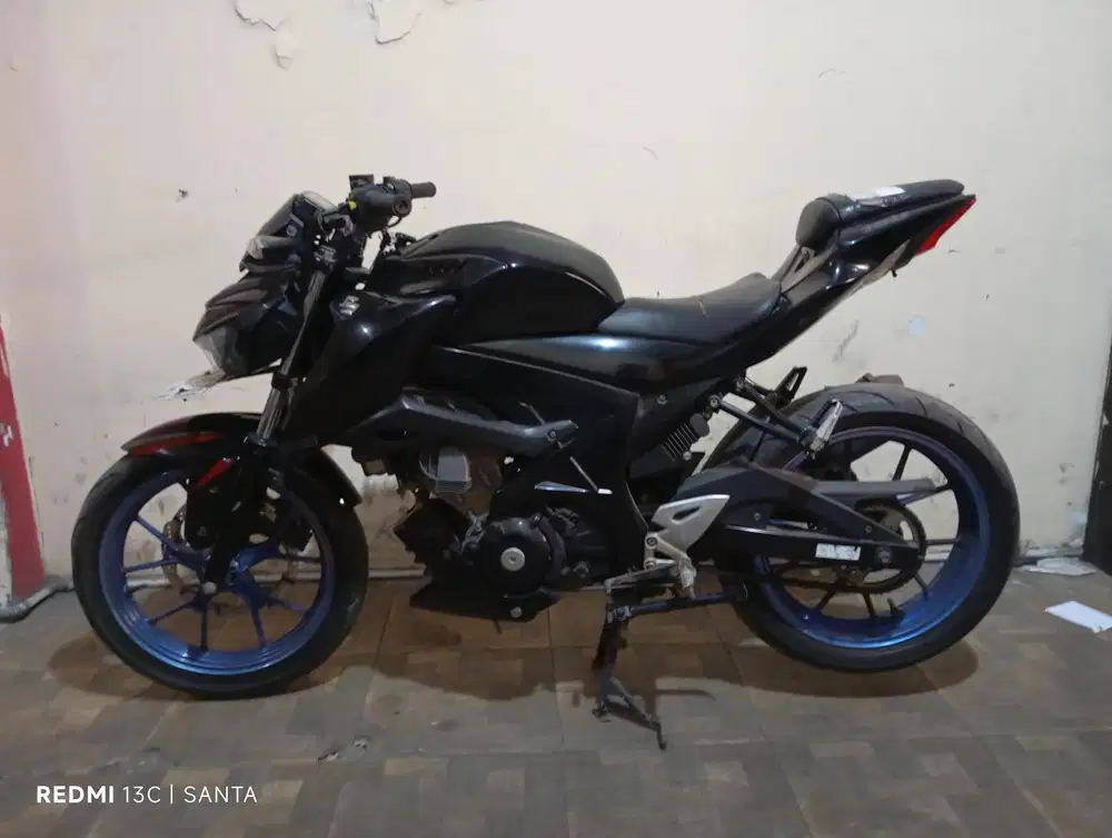 Suzuki GSX 150 Tahun 2019 surat komplit