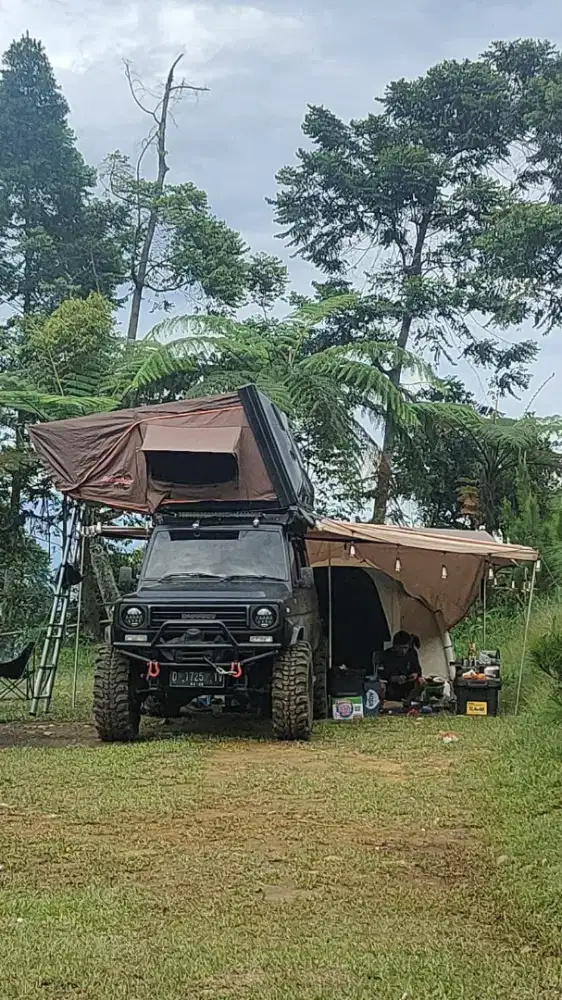 Tenda Atap Mobil SCORPION Hard Case 2,1m