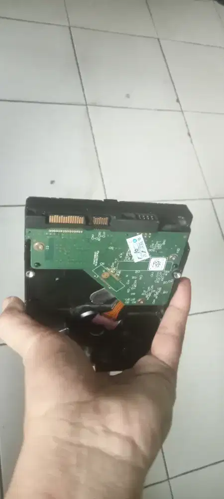 Di CARI KOMPUTER RUSAK ANCUR