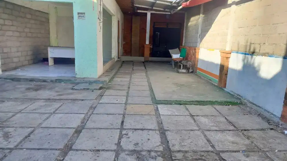 Di kontrakan gudang jalan Tukad Ciliwung , DPS, Bali