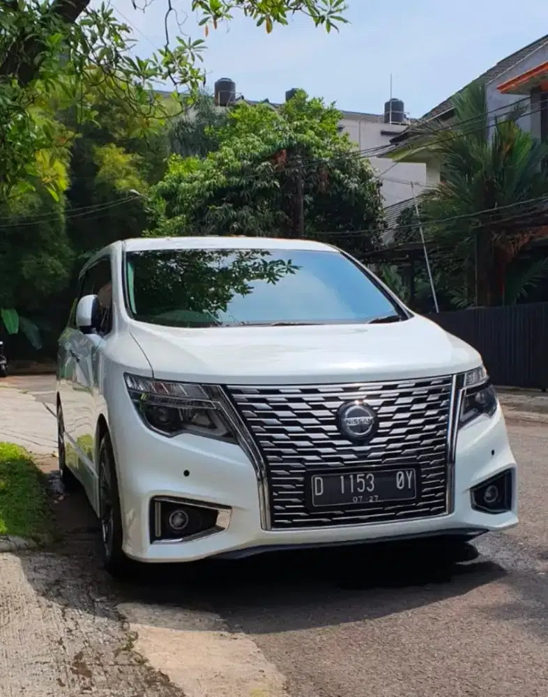 Nissan Elgrand E52 2012 rasa Facelift versi Jepang 2020 KM 89 ribu