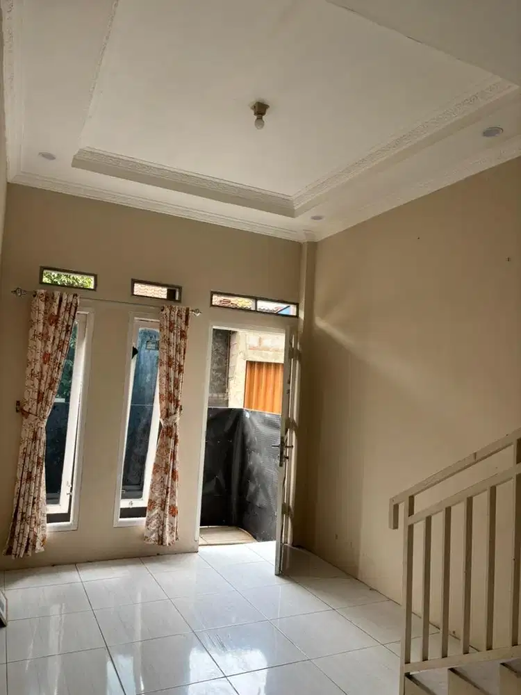 DI KONTRAKAN RUMAH MINIMALIS 2 lt