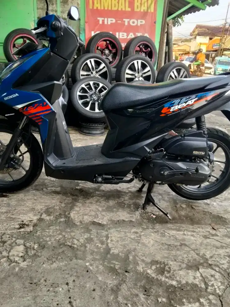 Honda beat deluxe