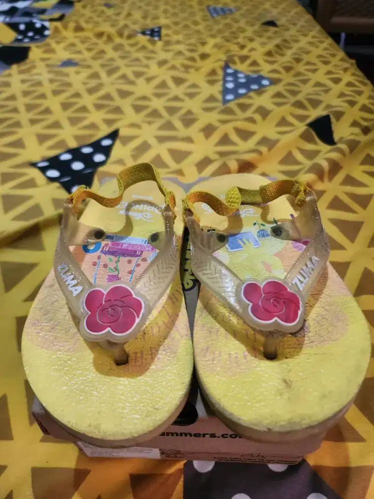 Sandal anak zuma