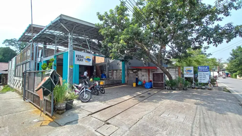 Disewakan Tempat usaha di pinggir Jalan besar