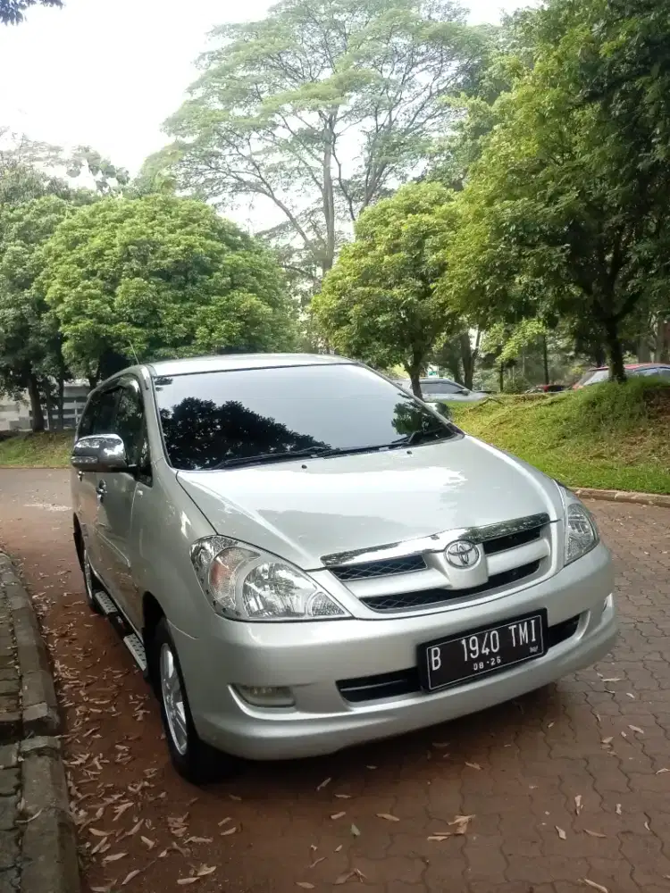 Toyota Kijang Innova 2008 Bensin