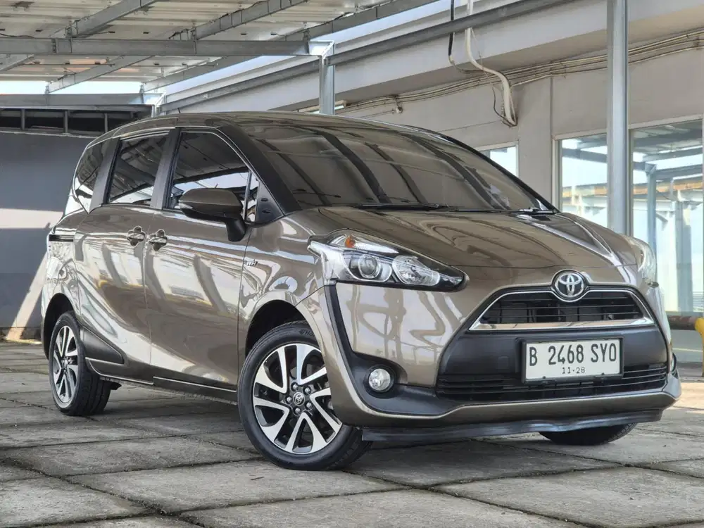 (DP 20jt) Low Km Toyota Sienta V AT 2018 Tgn1 Good Condition