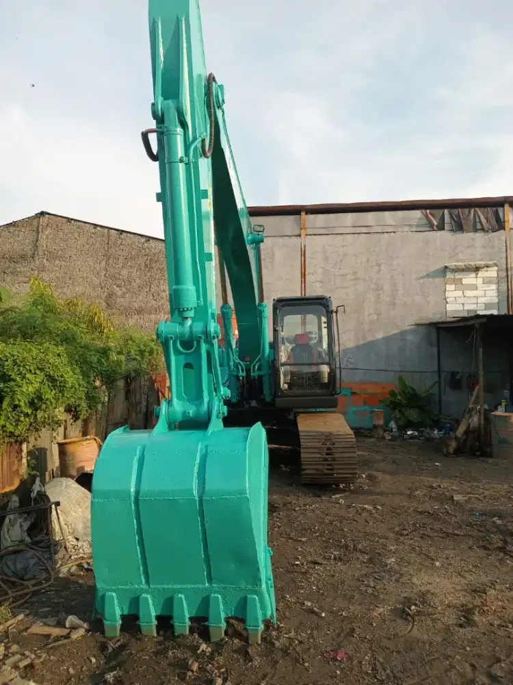 Excavator SK200-10 th 2019 harga 725jt NEGO