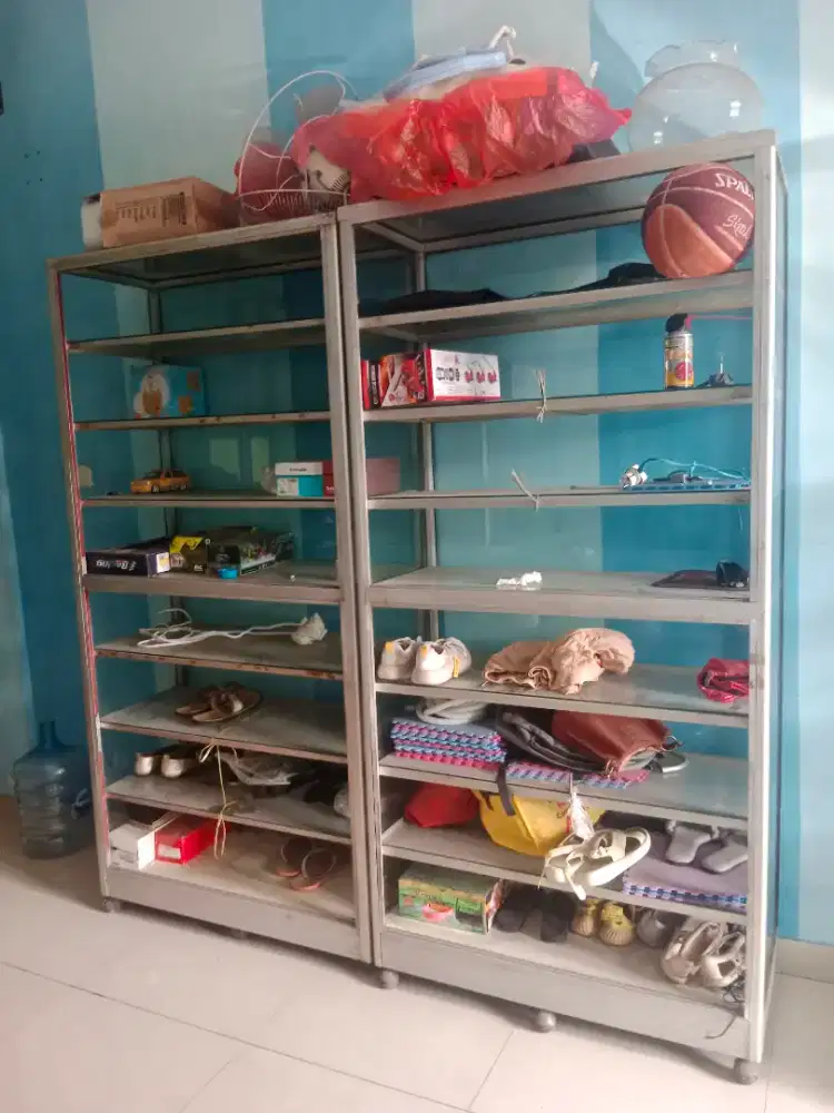 Etalase kaca rak 8 susun
