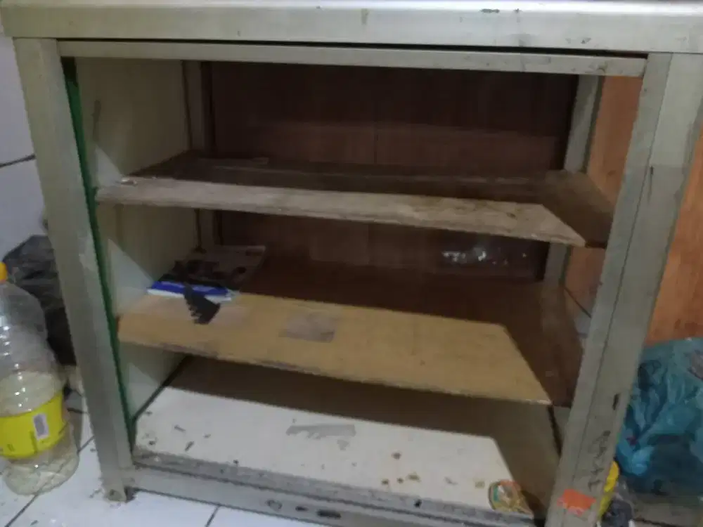 Etalase bekas(bisa u/display rokok/ayam)