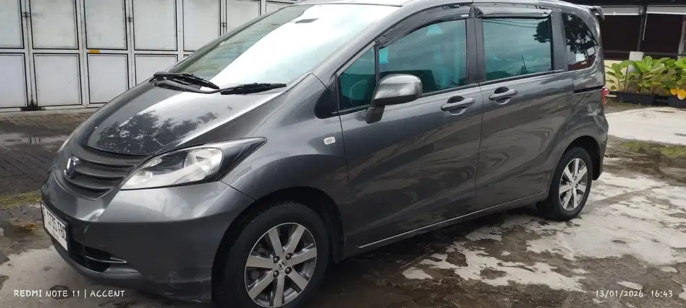 Honda Freed 2009 Bensin