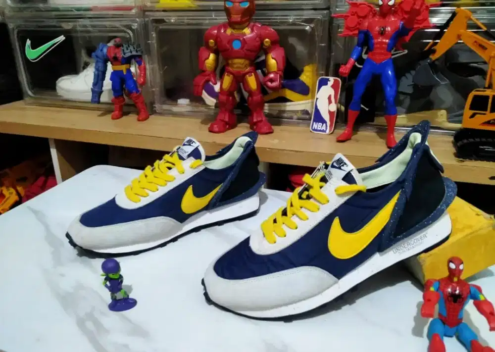 Sepatu Nike Undercover keren