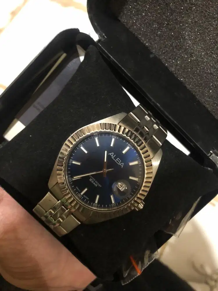 Jam tangan alba