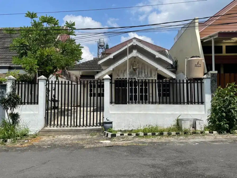 DISEWAKAN / DIKONTRAKAN RUMAH MALANG KOMPLEK TIDAR